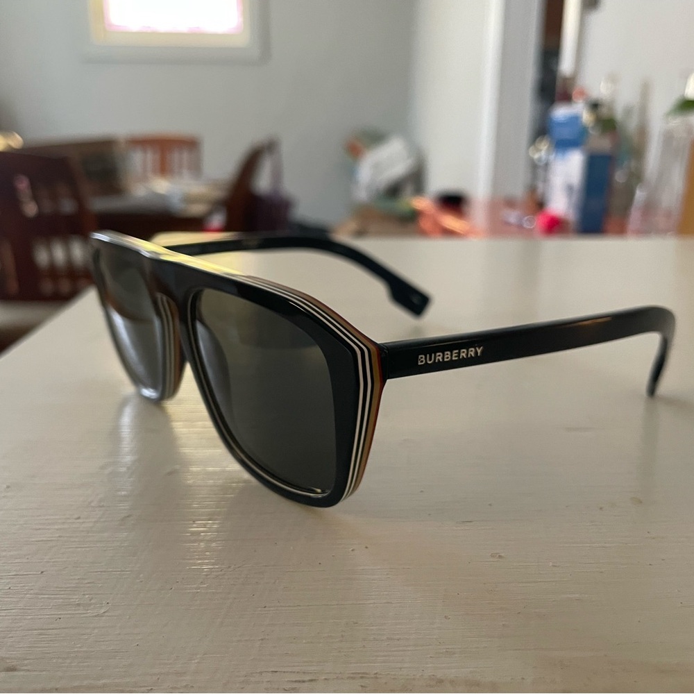 Burberry Sunglasses - Picture 2 of 7